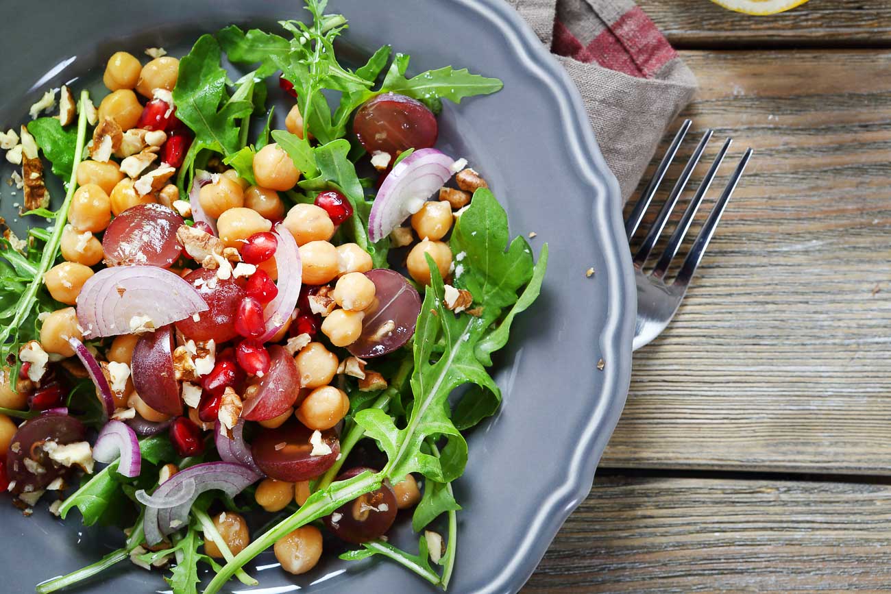 Fresh & Juicy Chickpea Salad with Fruits & Vegetables