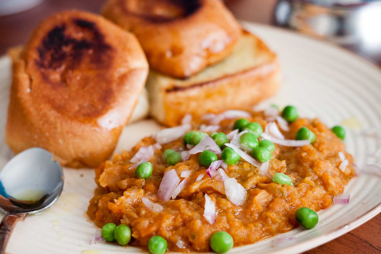 Quick and Healthy Pav Bhaji - Roz Ka Khana With Figaro Olive Oil