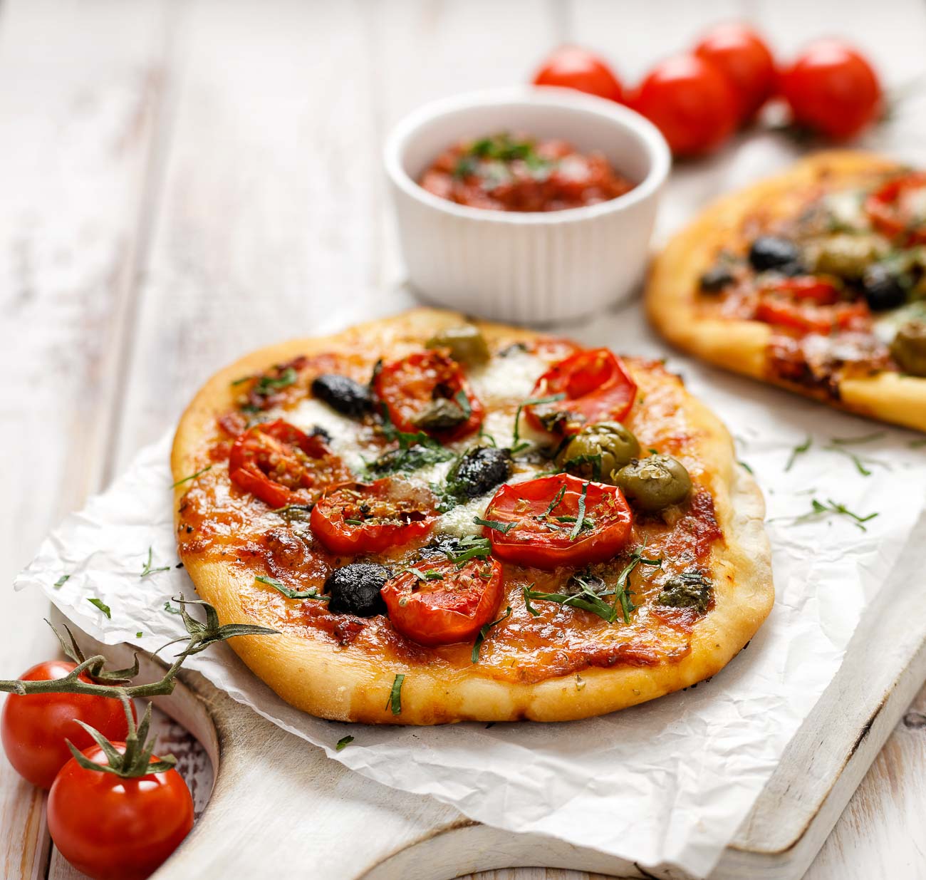 Easy Tomato And Cheese Mini Pizza Recipe