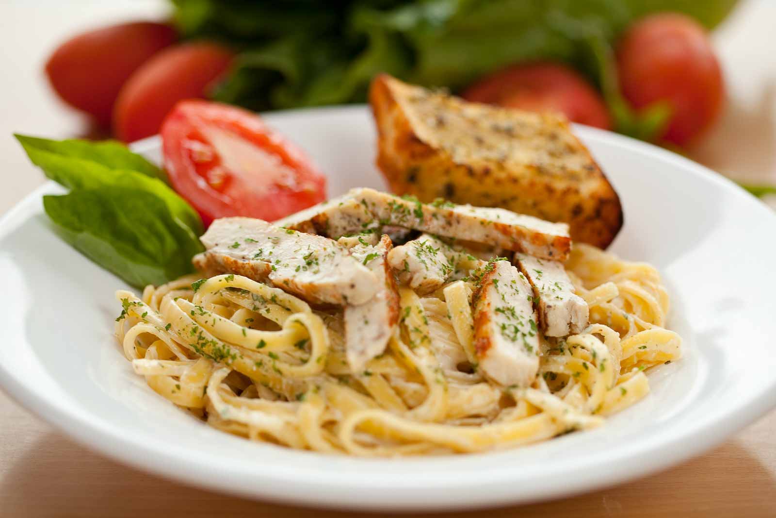Grilled Chicken Spaghetti Pasta With Herbs 