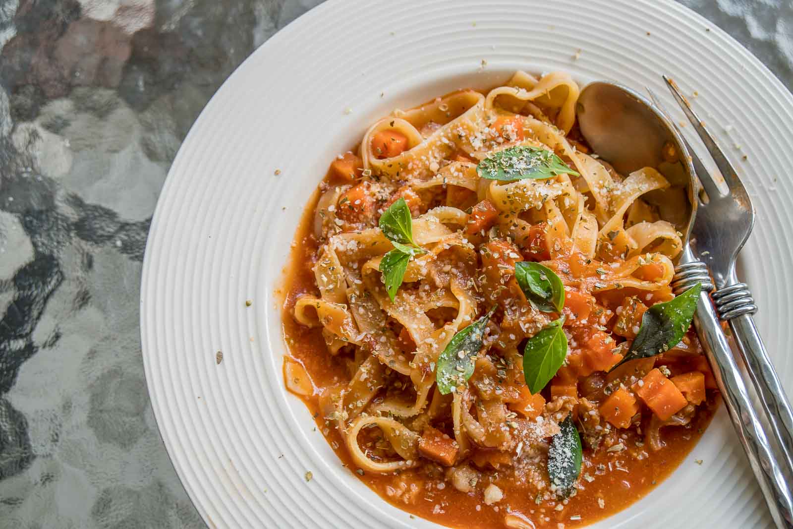 Fettuccine Pasta Recipe With Roasted Red Bell Pepper Sauce