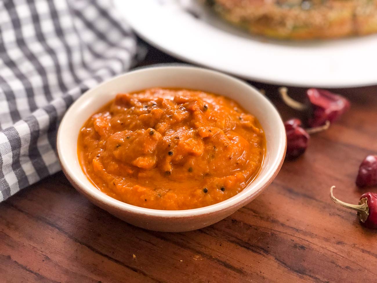 Preethi Kitchen Appliances Tomato Garlic Chutney recipe video 2