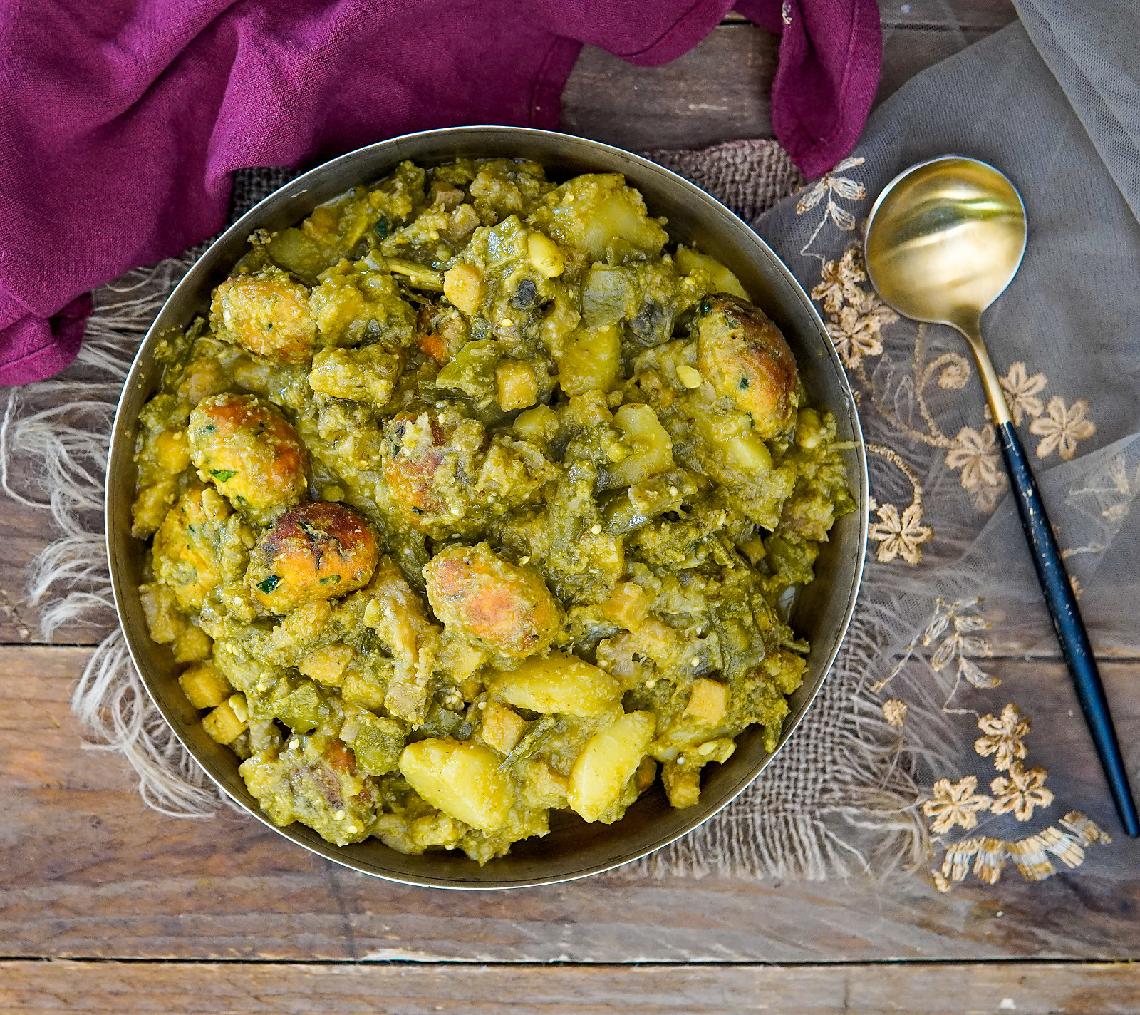 Gujarati Undhiyu Recipe - Mixed Vegetable With Fenugreek Dumplings