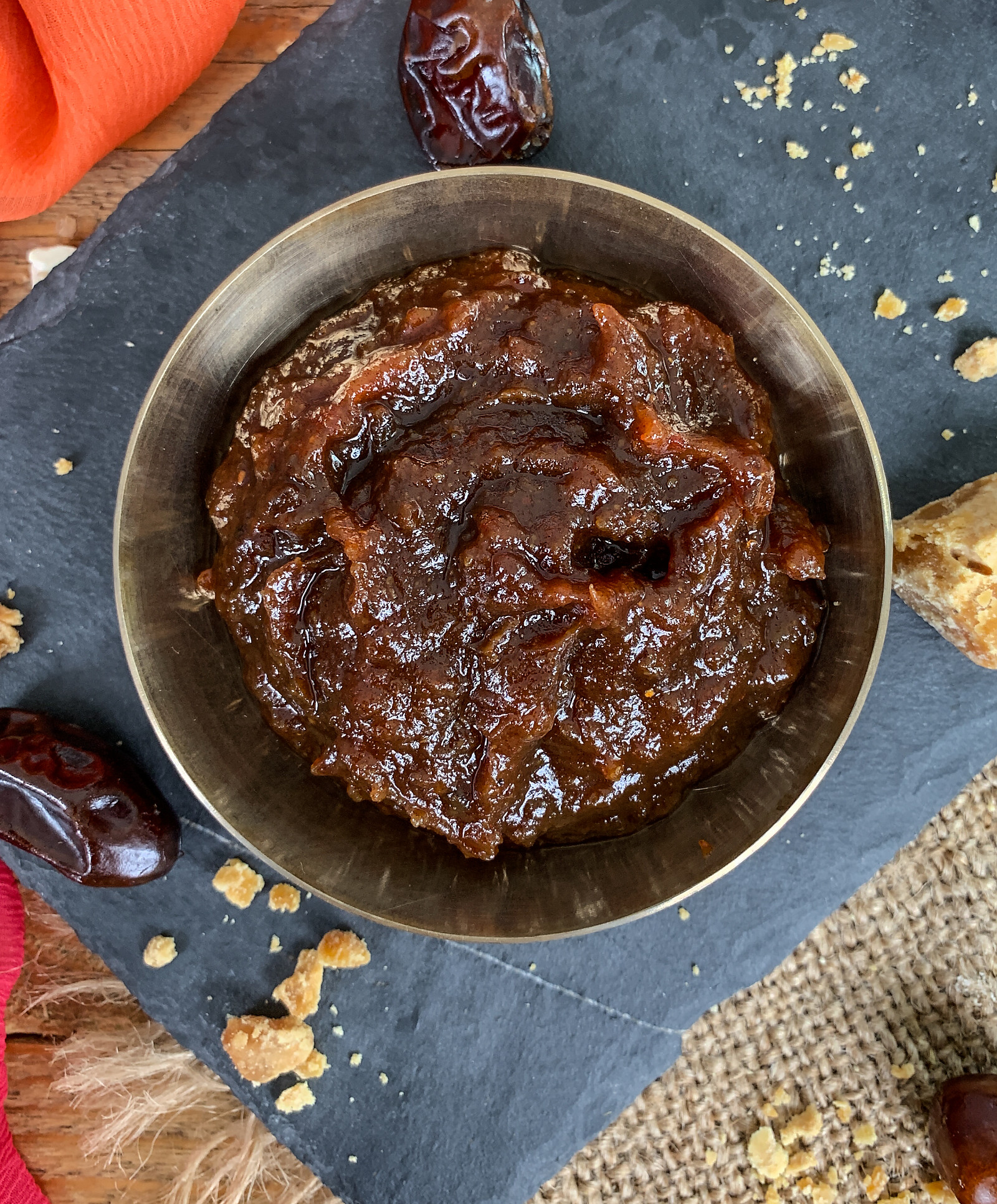 Date and Tamarind Chutney Recipe - Khajur Imli Chutney