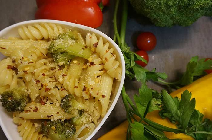 No Cream Healthy Broccoli Pasta Recipe
