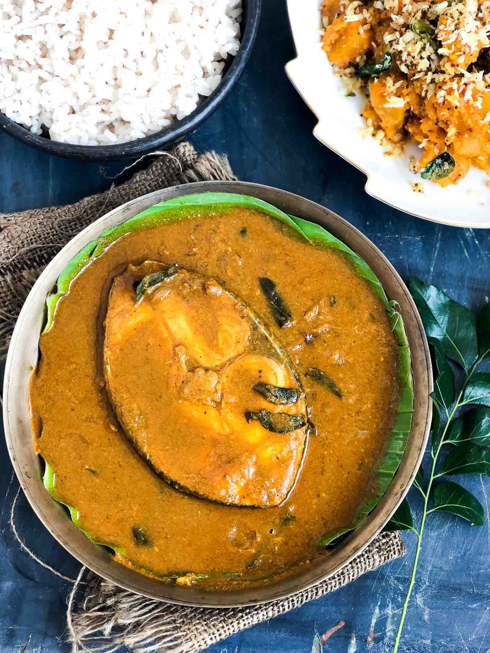 Meen Vevichathu Recipe - Kottayam Style Fish Curry