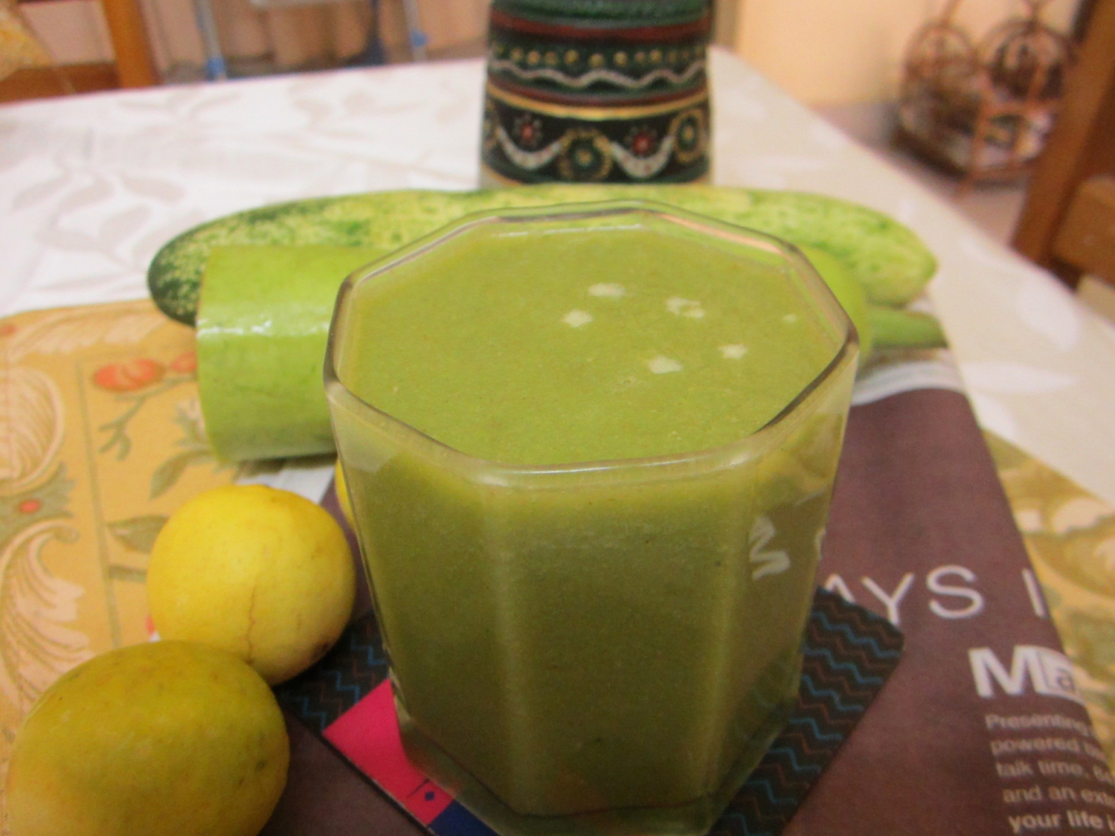 Spiced Bottle Gourd And Spinach Juice Recipe
