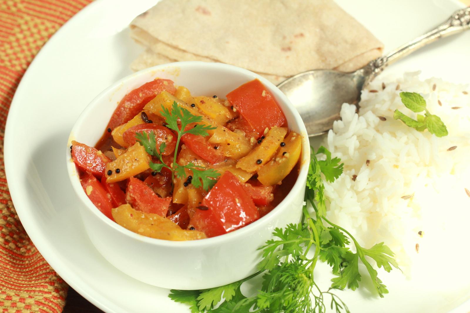 शिमला मिर्च की सब्ज़ी रेसिपी - No Onion No Garlic Sweet Pepper Sabji (Recipe In Hindi)