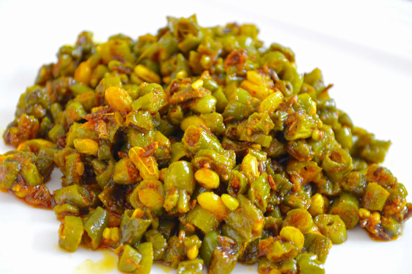 हरी फली की सब्ज़ी रेसिपी - Green Beans Fry (Recipe In Hindi)
