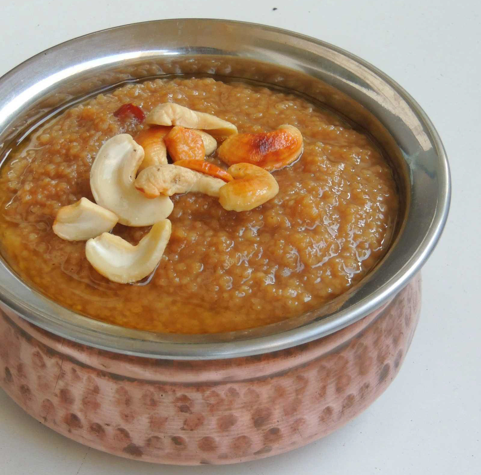 Barnyard Millet Sweet Pongal Recipe (Kuthiraivali Sakkarai Pongal)