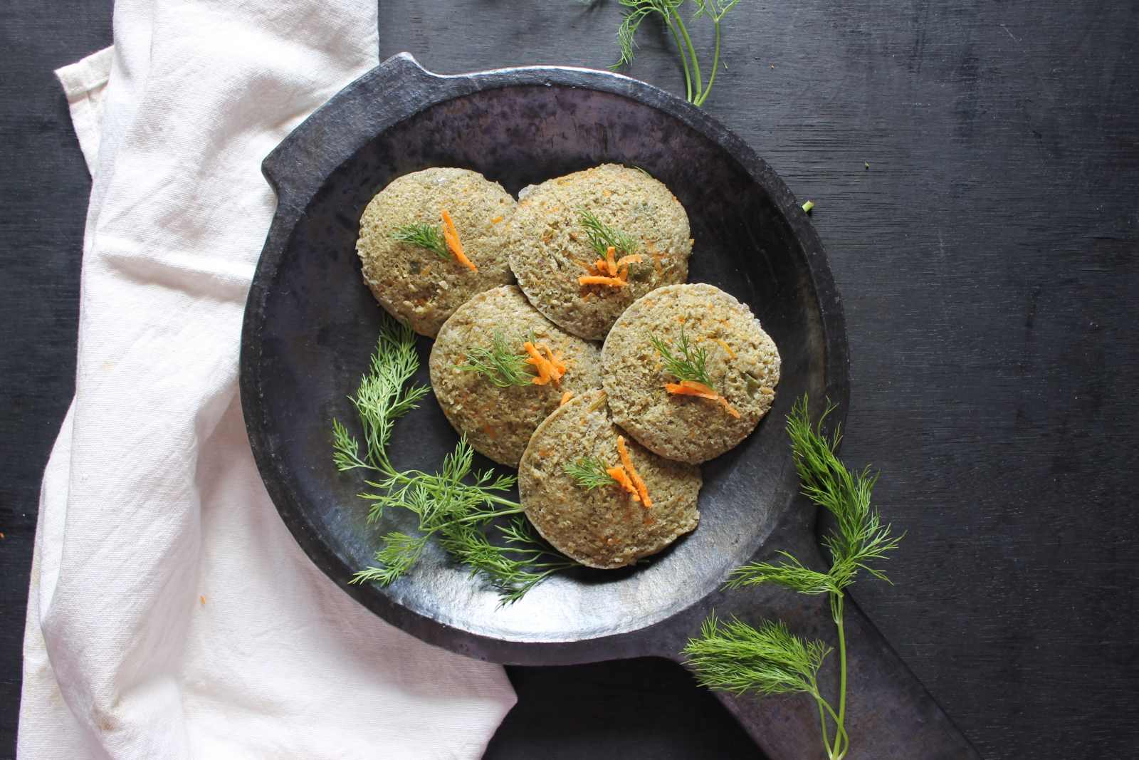 Green Moong Dal And Vegetable Idli Recipe