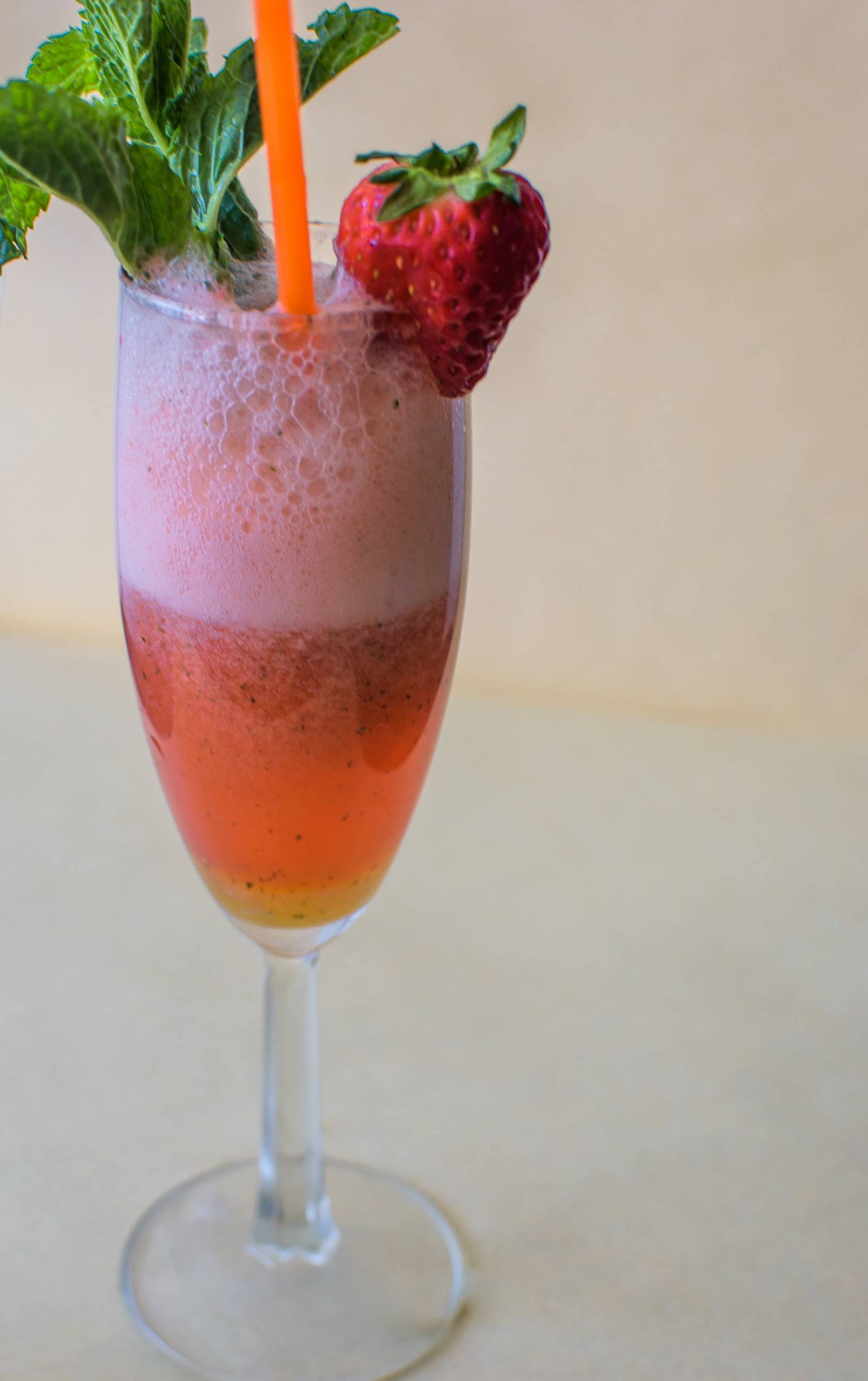 Sparkling Strawberry Mocktail Recipe