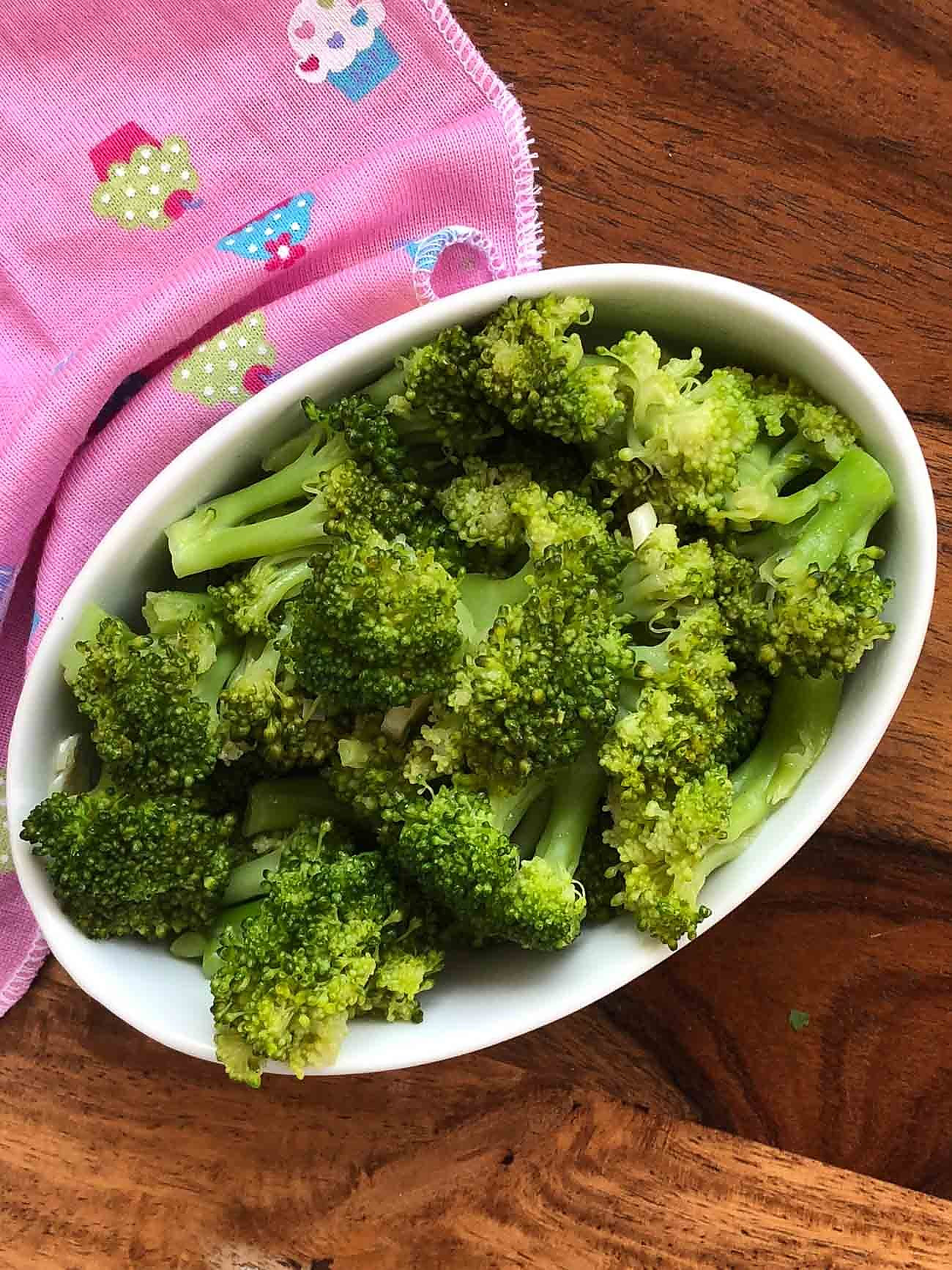 Buttered Broccoli Poriyal Sabzi Recipe - Finger Food For Babies And Toddlers