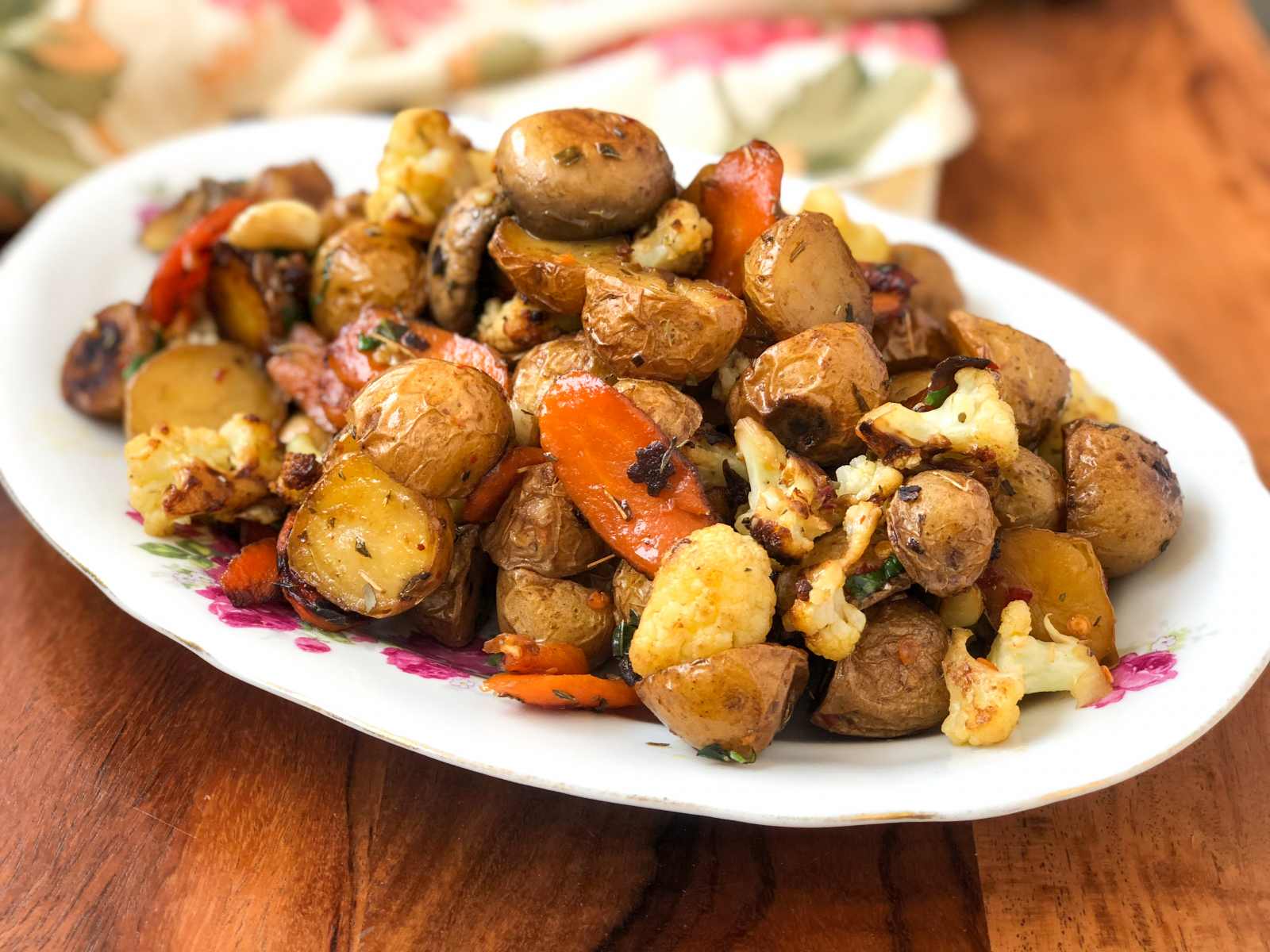 Pan Roasted Herbed Baby Potato Recipe With Vegetables 