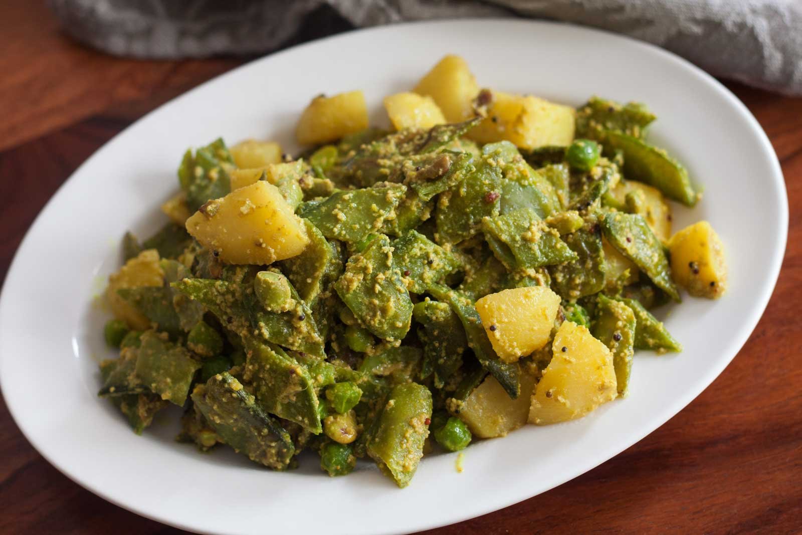 Bengali Style Sheem Poshto Recipe By Archana s Kitchen