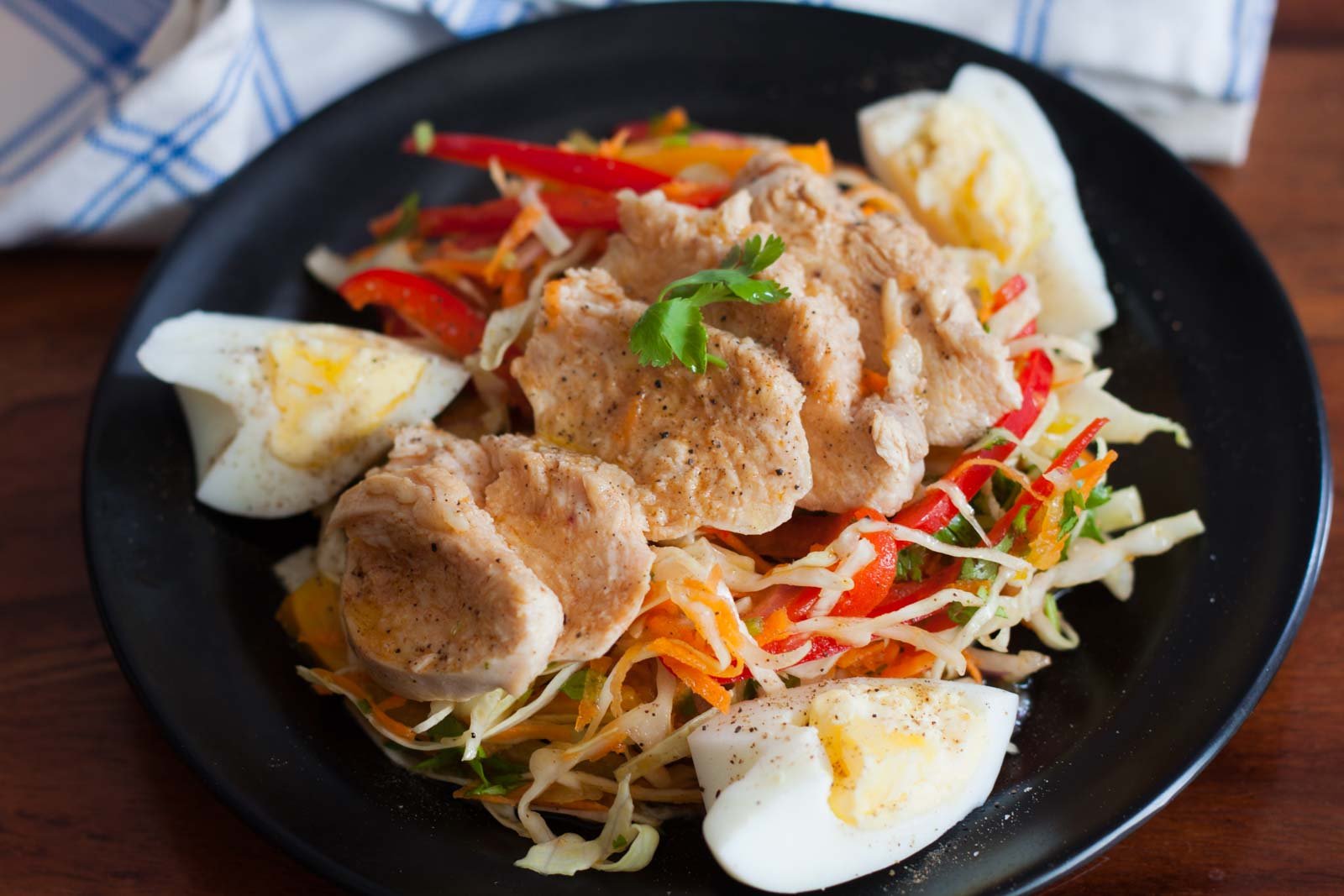 Steamed Chicken With Salad Recipe 