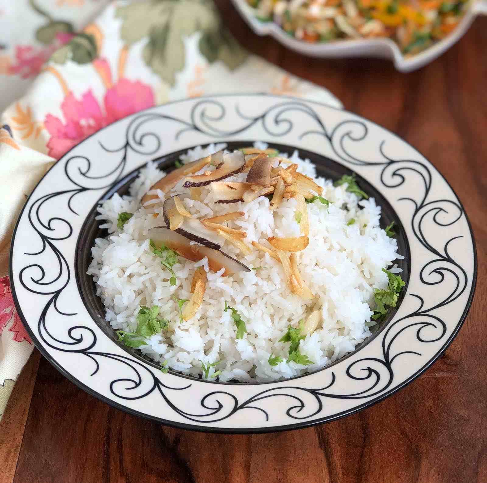 थाई कोकोनट गार्लिक राइस रेसिपी - Thai Coconut Garlic Rice Recipe