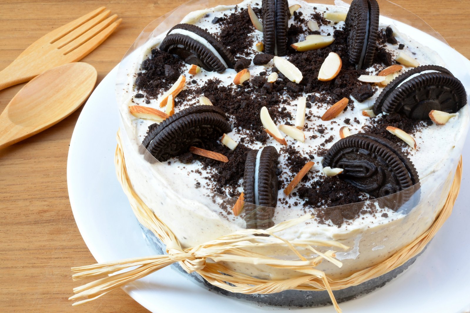 Eggless Oreo Cake Recipe With Buttercream Frosting 