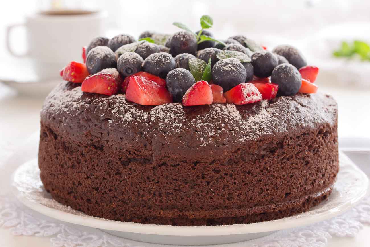 What is a simple homemade chocolate cake recipe?