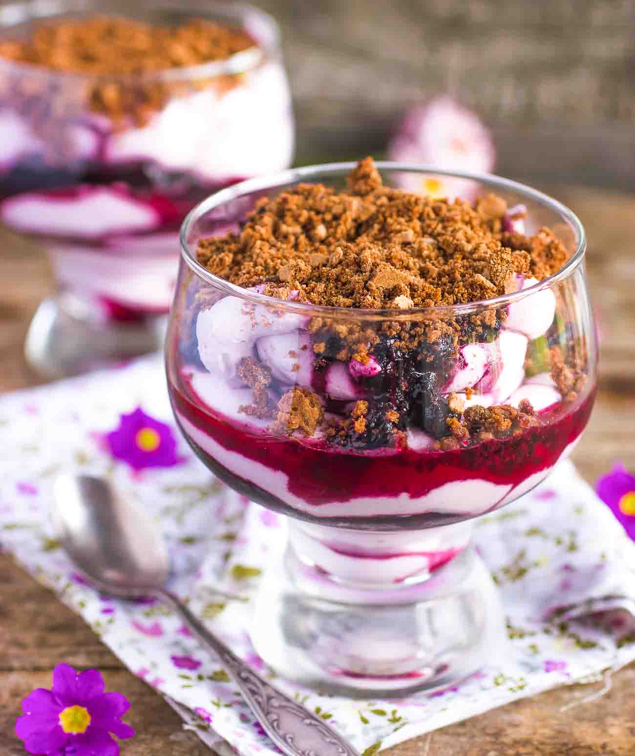 Blueberry Fool Recipe - Quick Dessert with Whipped Cream & Fresh Berries