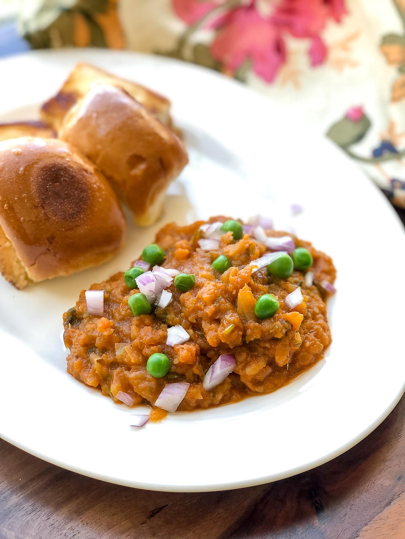 One Pot Pressure Cooker Pav Bhaji Recipe - Delicious Mumbai Style Street Food 