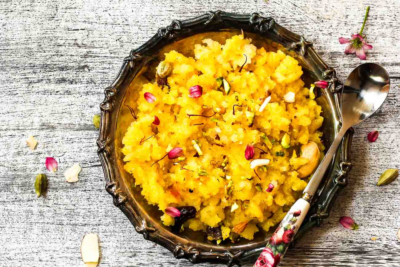 Mohan Bhog Recipe - Bengali Style Sooji Ka Halwa