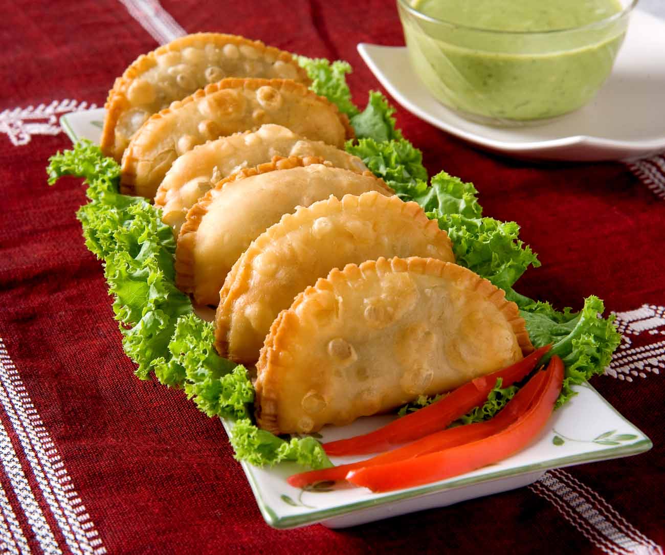 Samosas with Spinach & Cottage Cheese Filling
