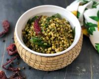 Pachai Payaru Poriyal Recipe - Green Moong Sprout Poriyal
