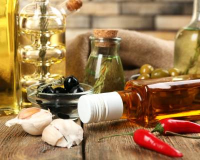 4 Major Types Of Edible Oils & Useful Tips to Choose Them