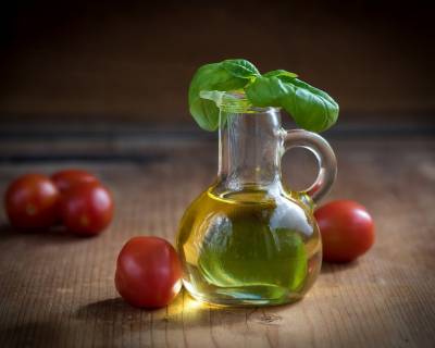 5 Types Of Oils For Your Regular Cooking and Recipes