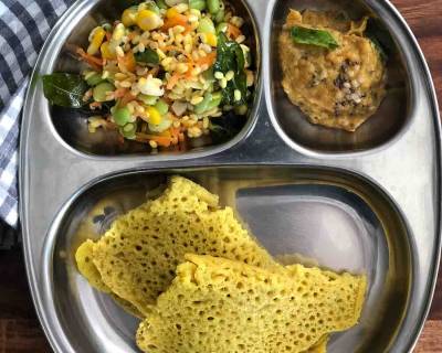 South Indian Breakfast With A Twist! Neer Dosa, Cucumber Chutney & Avarekalu Kosambari