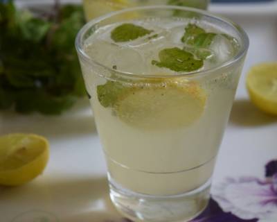 स्वीट लाइम सोडा - Sweet Lime Soda (Recipe In Hindi)
