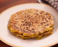 Stuffed Mooli Paratha Recipe (Radish Flat Bread)