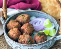 Mutton Kola Urundai Recipe - Chettinad Mutton Keema Balls 