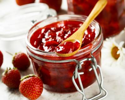 Fresh Strawberry Jam Recipe (Strawberry Preserve)