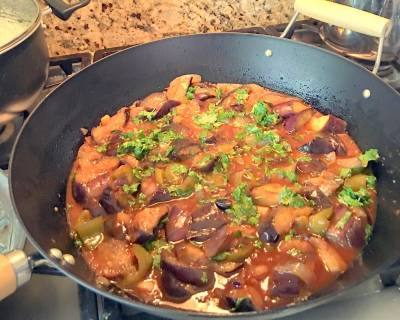Spicy Eggplant & Capsicum Curry (Indo-Chinese Fusion Recipe)