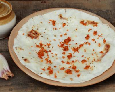 Rice Flour Bhakri Recipe (Maharashtrian Tandalachi Bhakri)