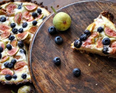 Baked Yogurt Tart Recipe with Figs & Blueberries Recipe(With Eggless Recipe Option)