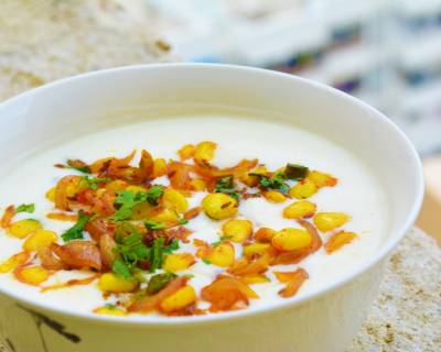 मक्के और प्याज का रायता - Corn And Onion Raita (Recipe In Hindi)