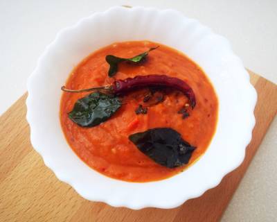 लहसुन टमाटर की चटनी - Roasted Garlic Tomato Chutney (Recipe In Hindi)