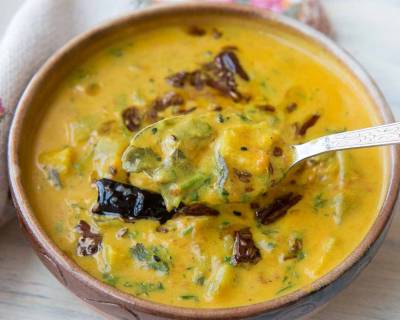 Dahi Turai Ki Sabzi Recipe (Ridge Gourd Simmered In Yogurt Curry Recipe)