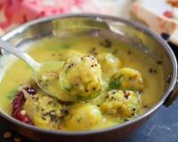Karnataka Style  Sandige Huli Recipe: A Toor Dal Dumplings in Tangy Gravy