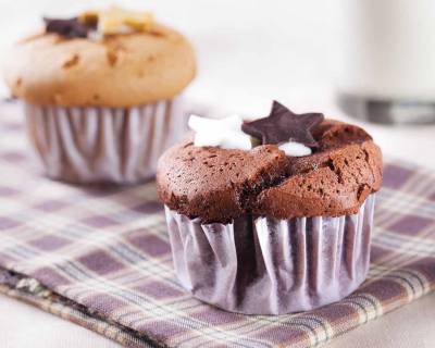 Quick and Easy Eggless Whole Wheat Chocolate Cupcake Recipe
