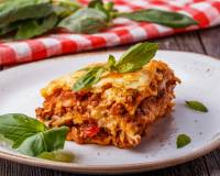 Garfield's Lasagna Recipe With Minced Meat And Italian Spices