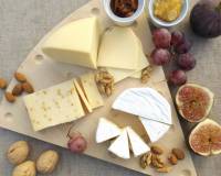 Assorted Cheese Platter Served With Fruits & Crackers