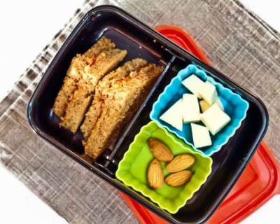 Peanut Butter Jelly Sandwich,Cheese & Almonds | Kids Lunch Box Ideas