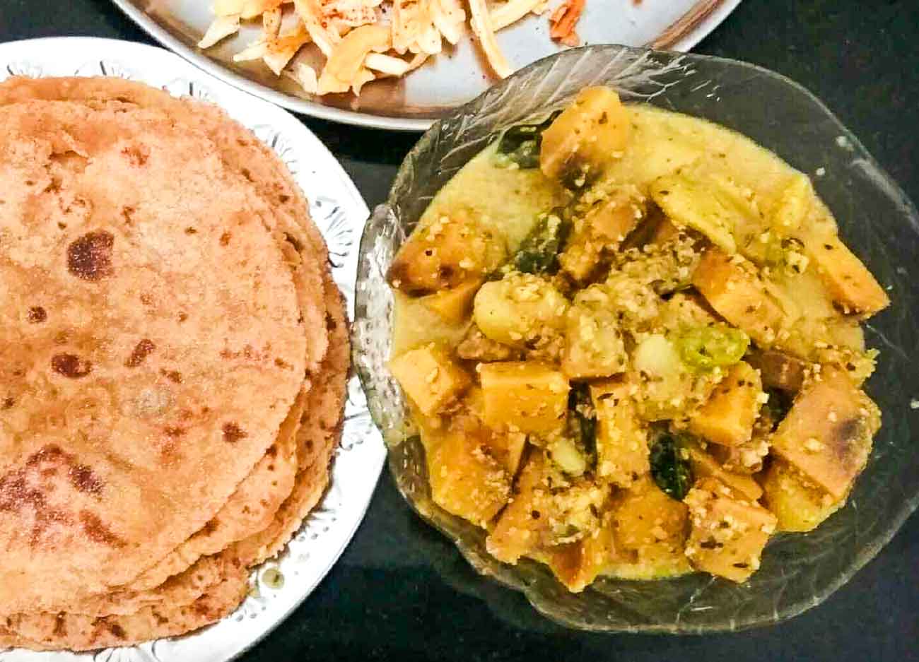 Suran Moongphali Curry Recipe (Yam/Jimikand Curry With Peanuts)
