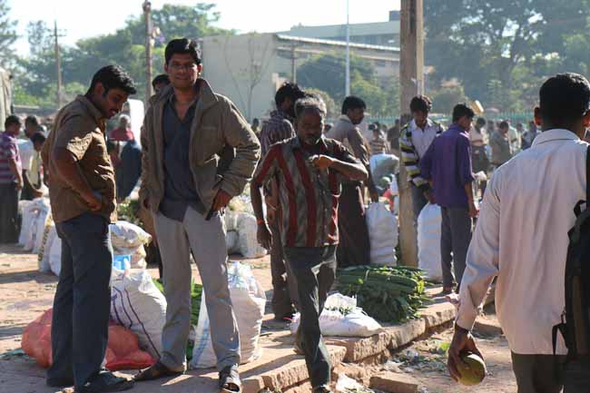 HAL Farmers Wholesale Fruit and Vegetable Market Bangalore-22