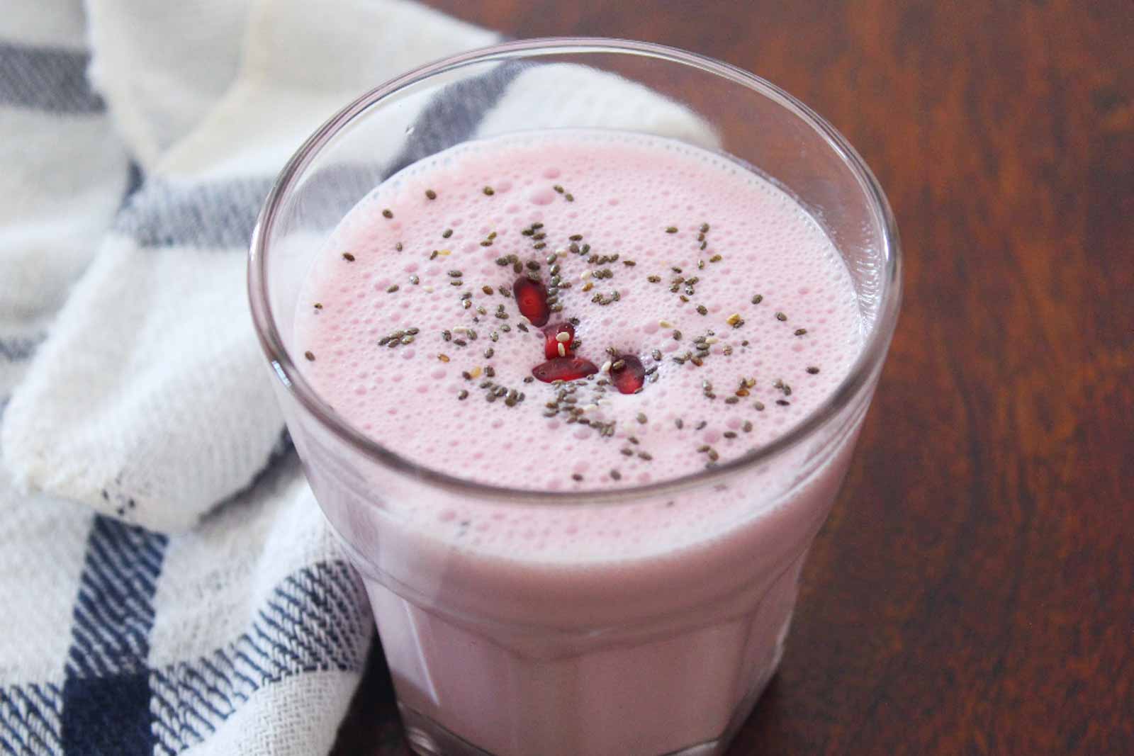 Pomegranate And Chia Seeds Yogurt Smoothie Recipe 