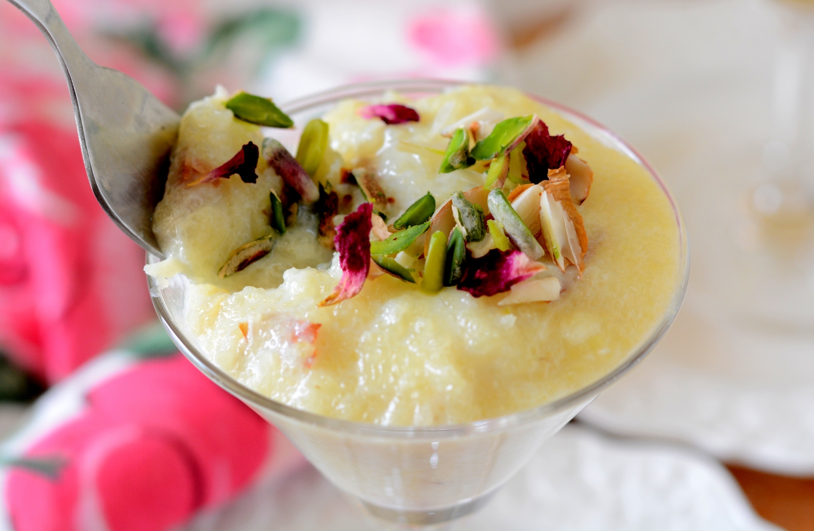 GILEFIRDAUS KESAR FIRNI Saffron and Dry Fruits Studded Ground Rice Pudding